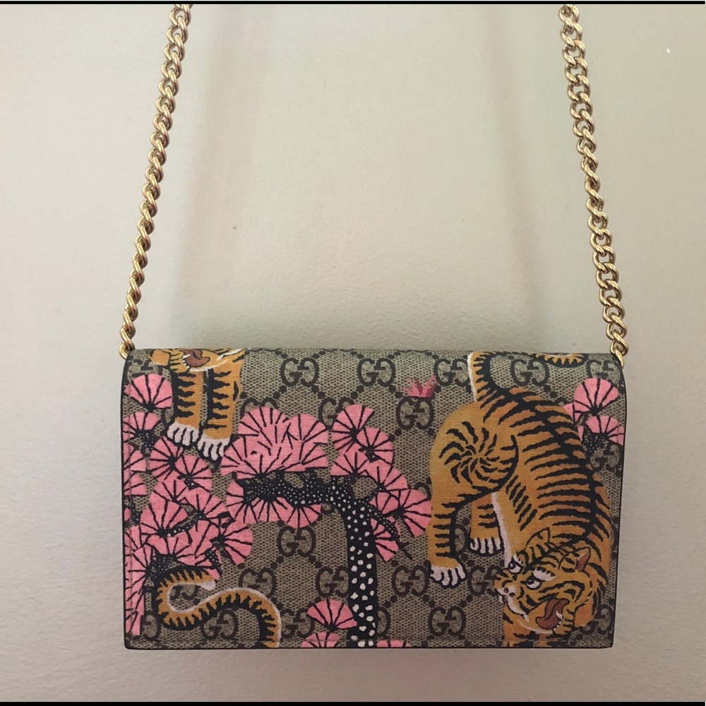 Gucci tiger-print purse